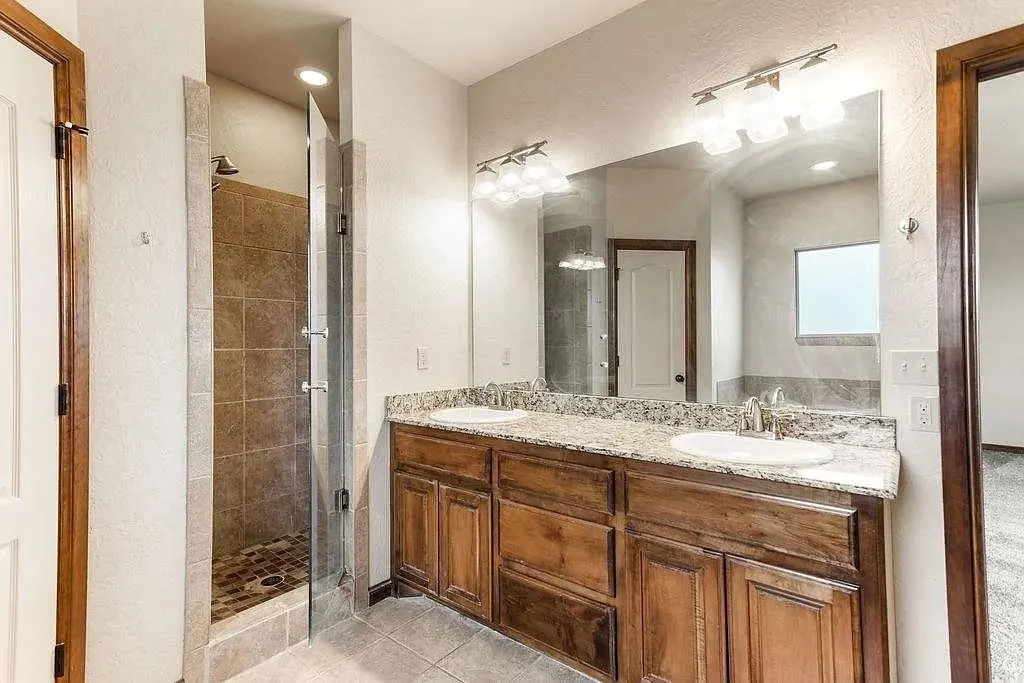 Photo 11 — 275 NE Happy Hollow Lane, Elgin, OK 73538