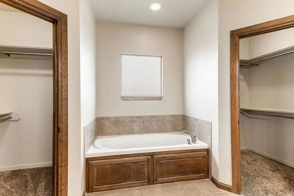 Photo 13 — 275 NE Happy Hollow Lane, Elgin, OK 73538