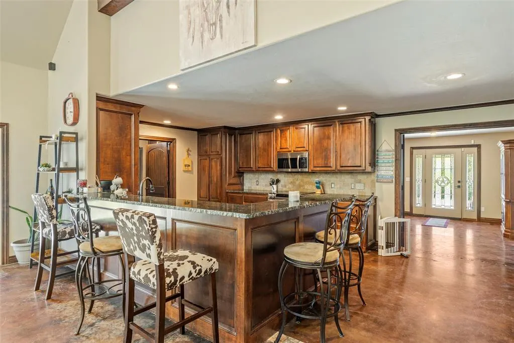 Photo 8 — 212 N Old Highway 81, Ninnekah, OK 73067
