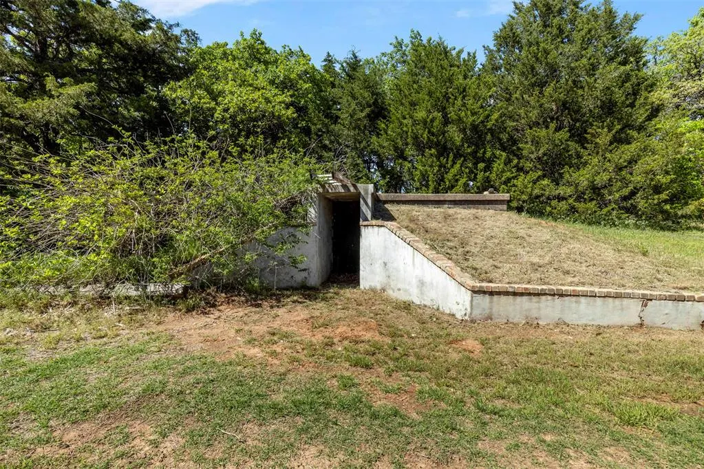 Photo 32 — 212 N Old Highway 81, Ninnekah, OK 73067