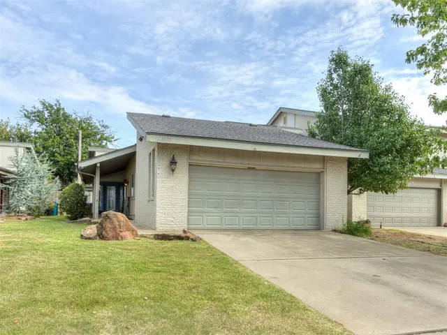 Front exterior — 9816 Hefner Village Boulevard, Oklahoma City, OK 73162