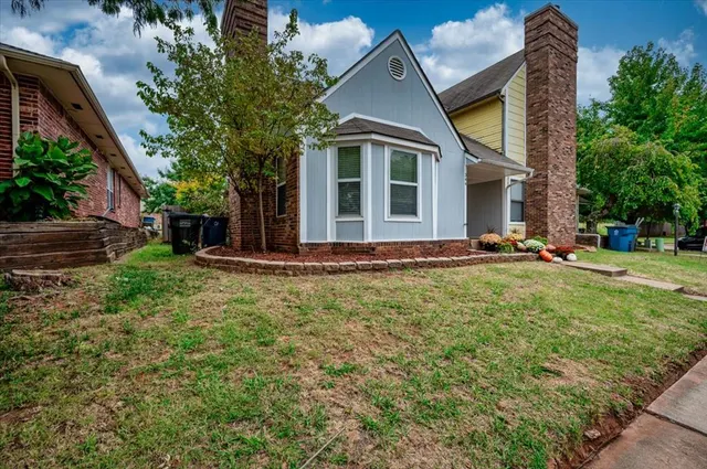Photo 3 — 344 Abilene Avenue, Edmond, OK 73003