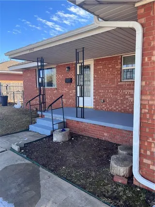 Sold home at 1112 W Robinson Street