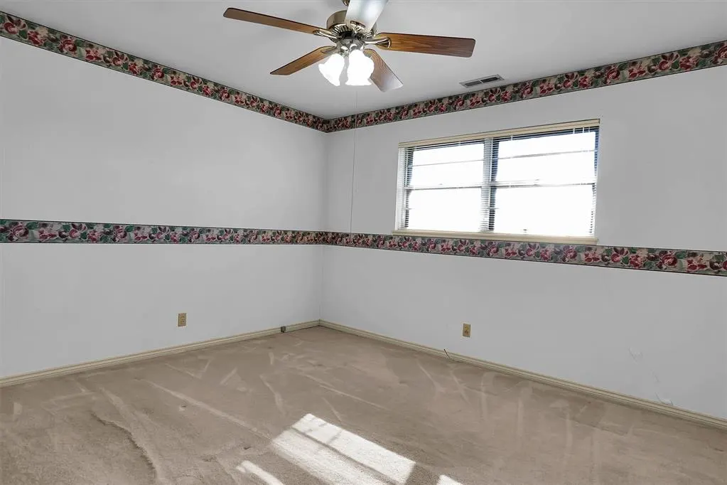 Photo 13 — 1600 Crestview Drive, Cordell, OK 73632