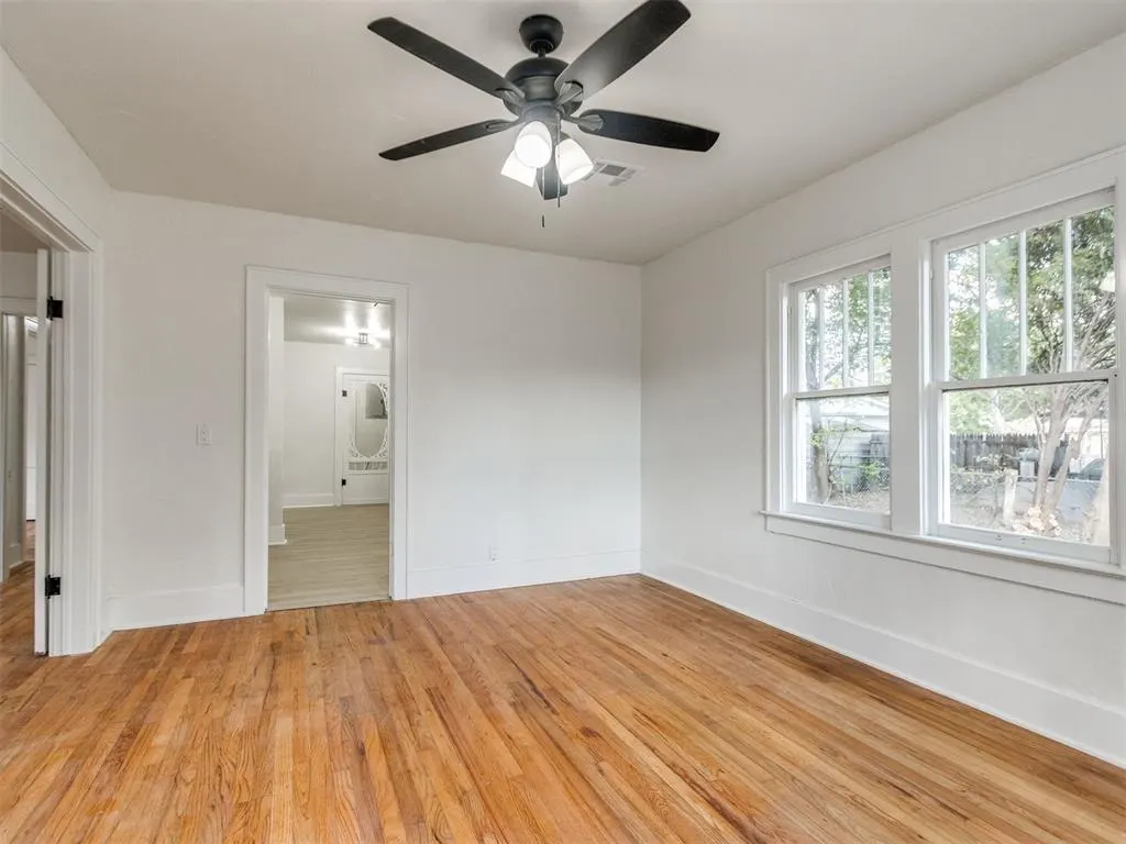 Photo 10 — 419 E Apache Street, Norman, OK 73071