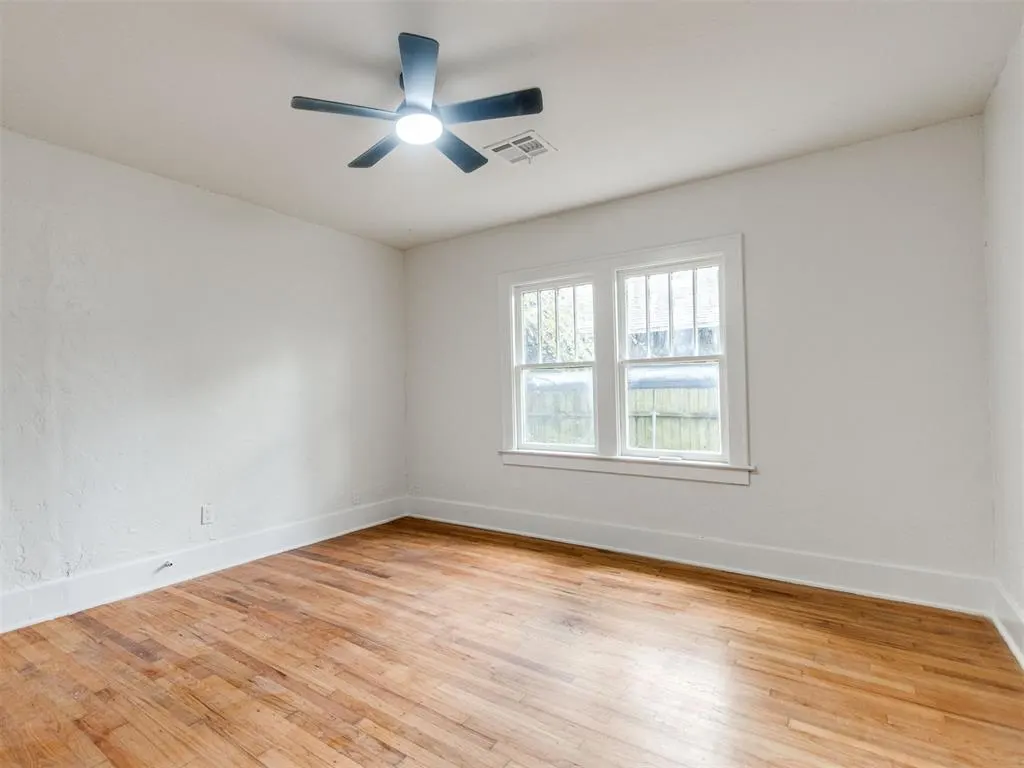 Photo 22 — 419 E Apache Street, Norman, OK 73071
