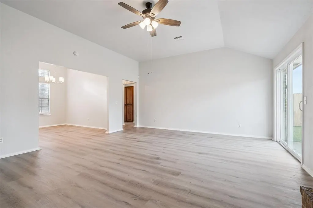 Photo 4 — Address unavailable, Oklahoma City, OK 73135