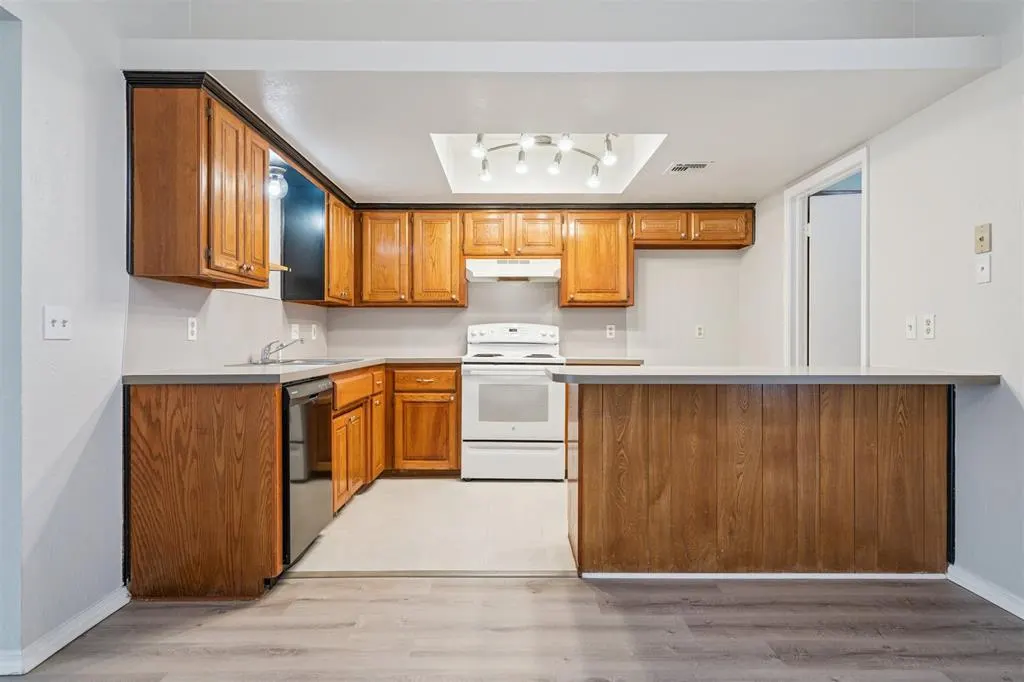 Photo 11 — Address unavailable, Oklahoma City, OK 73135