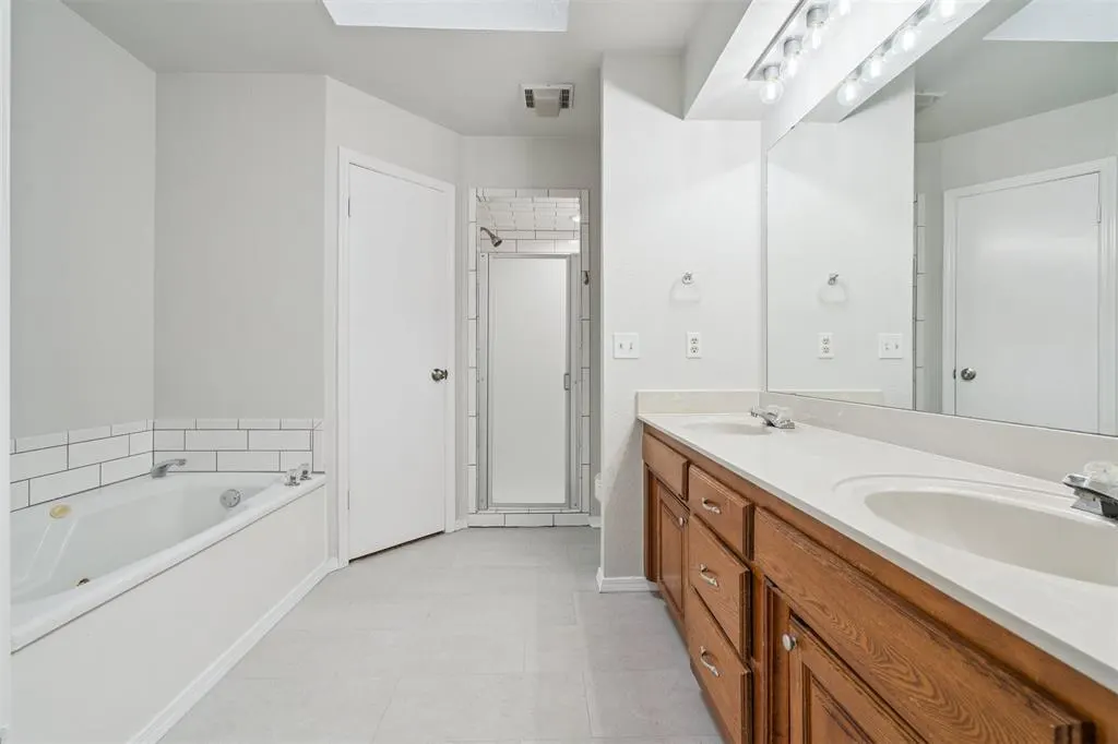 Photo 28 — Address unavailable, Oklahoma City, OK 73135