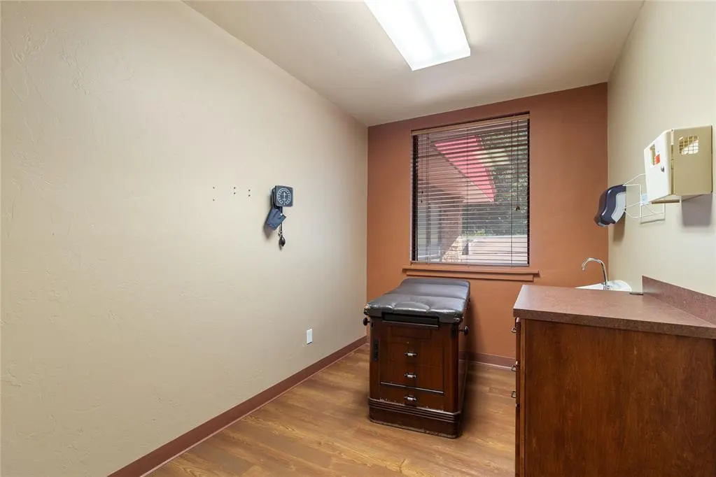 Photo 32 — 116 E Robert S Kerr Boulevard, Wynnewood, OK 73098