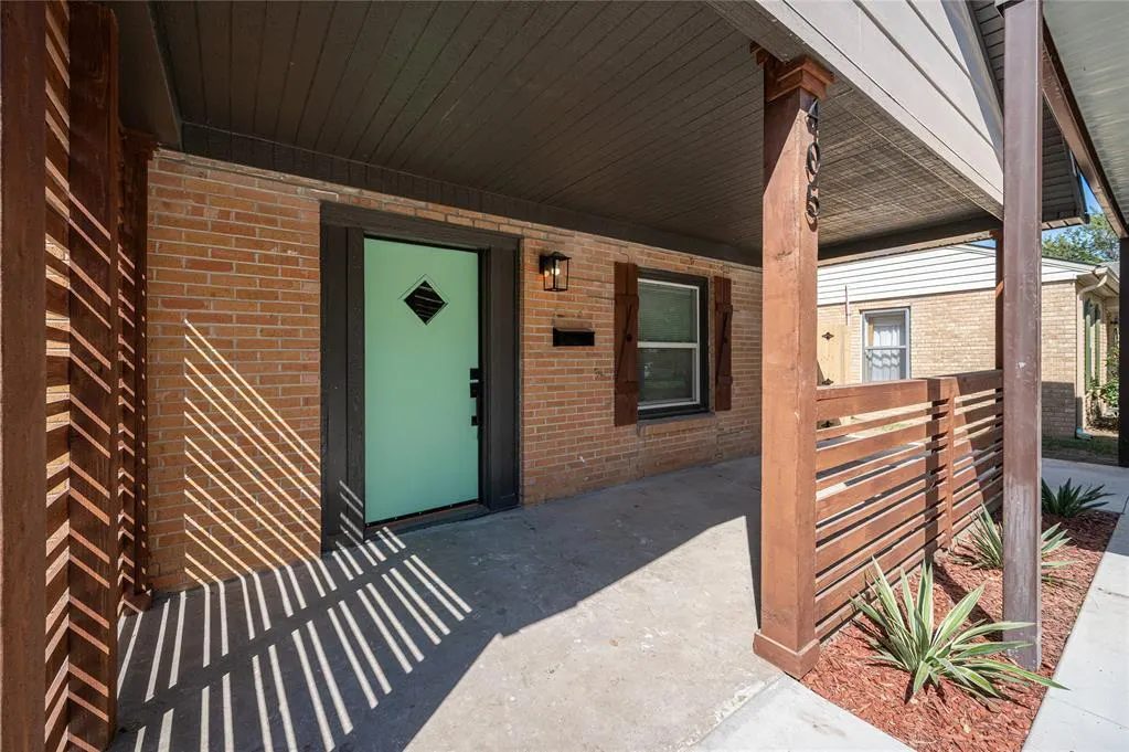 Photo 3 — 405 N Base Avenue, Norman, OK 73069