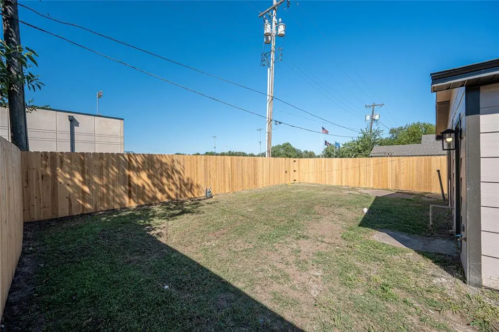 Photo 31 — 405 N Base Avenue, Norman, OK 73069