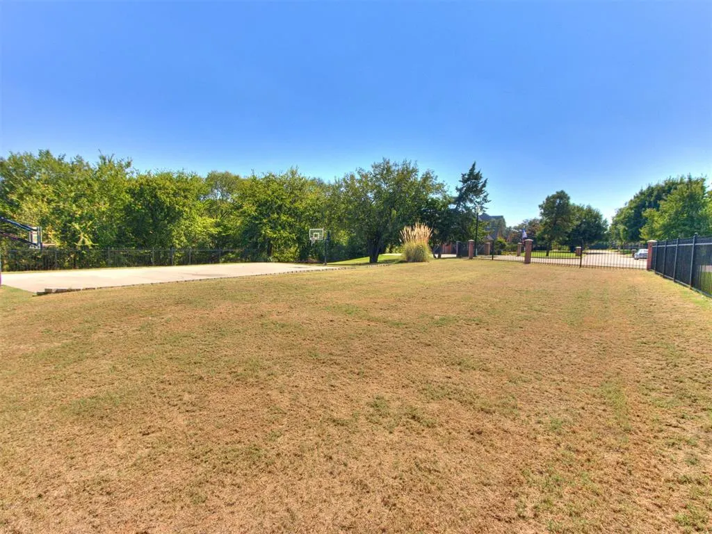 Photo 6 — 4700 Westlakes Road, Norman, OK 73072