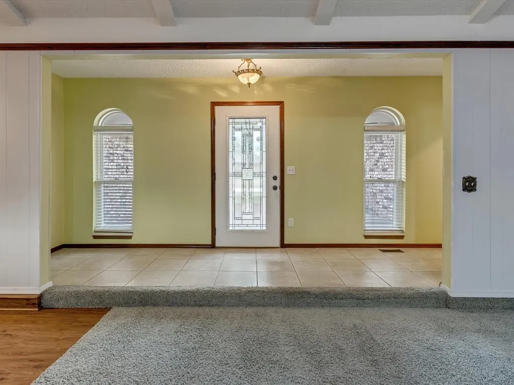 Photo 3 — 10021 Brookmill Court, Oklahoma City, OK 73159