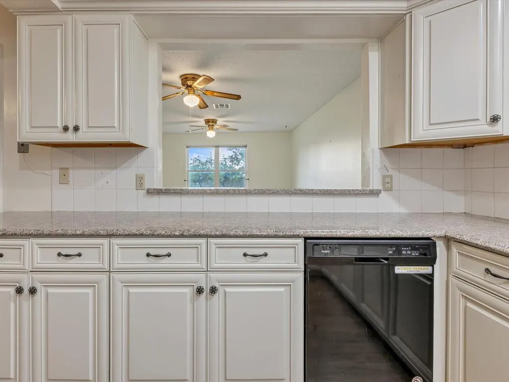 Photo 11 — 10021 Brookmill Court, Oklahoma City, OK 73159