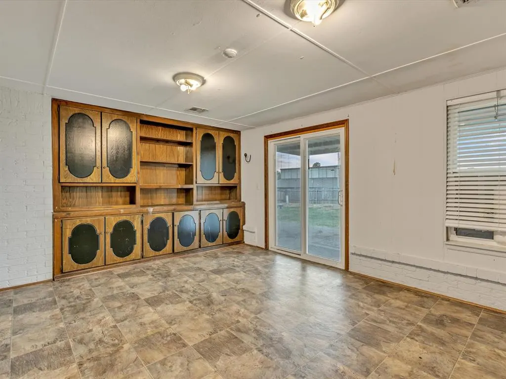 Photo 14 — 10021 Brookmill Court, Oklahoma City, OK 73159