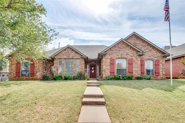 Front exterior — 2204 Pine View Terrace, Edmond, OK 73003