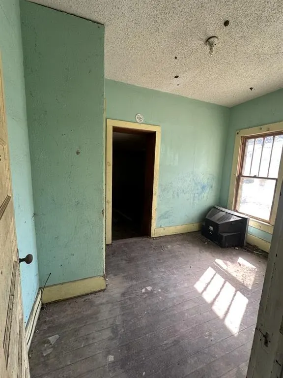 Photo 5 — 118 W Harrison Street, Maud, OK 74854