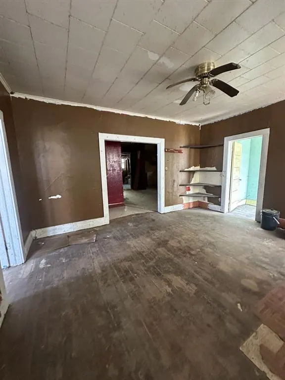 Photo 7 — 118 W Harrison Street, Maud, OK 74854
