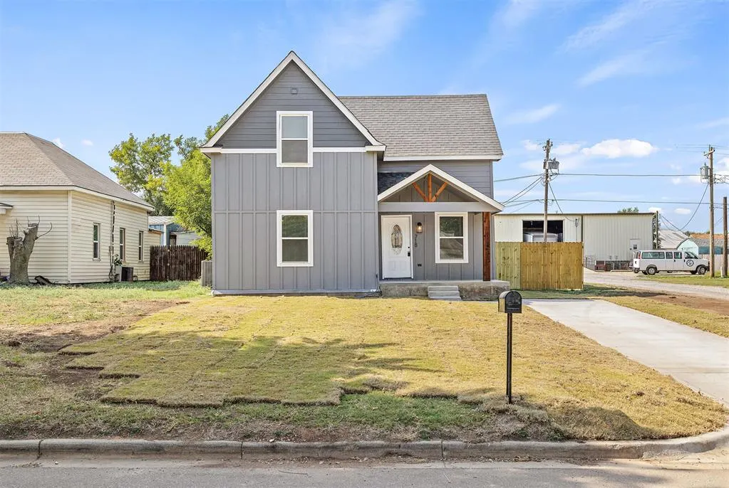 Photo 2 — 718 S Choctaw Avenue, El Reno, OK 73036