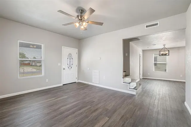 Photo 6 — 718 S Choctaw Avenue, El Reno, OK 73036