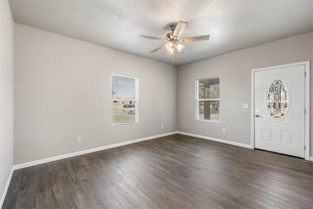 Photo 7 — 718 S Choctaw Avenue, El Reno, OK 73036