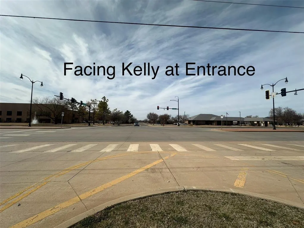 Photo 2 — 0000 S Fretz Avenue, Edmond, OK 73013