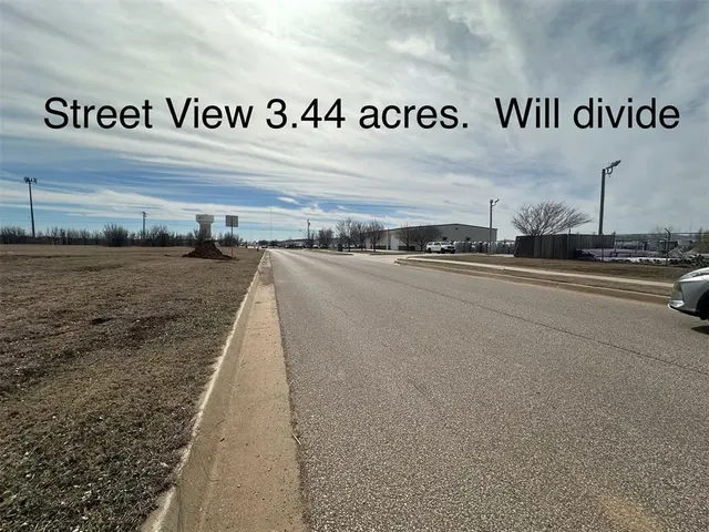 Photo 3 — 0000 S Fretz Avenue, Edmond, OK 73013