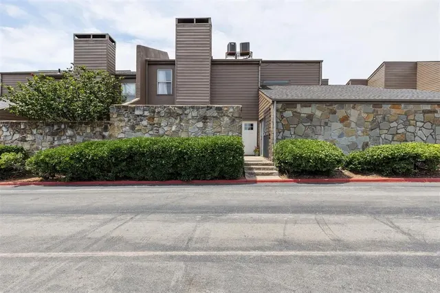 Front exterior — 6000 N Pennsylvania Avenue 215A, Oklahoma City, OK 73112