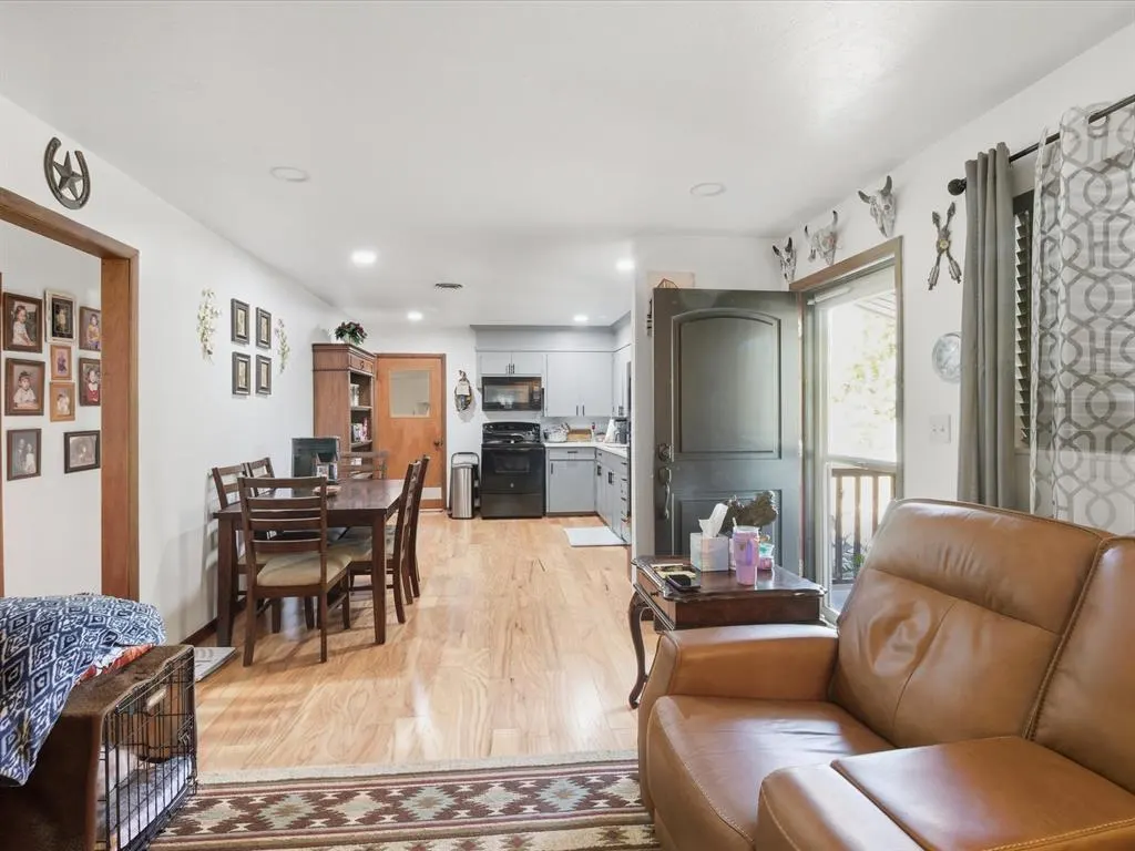 Photo 7 — 210 E Boomer Street, Lexington, OK 73051