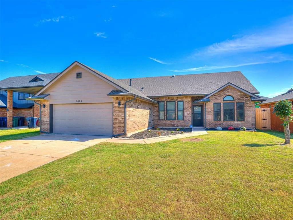 Photo 3 — 8404 Pinewood Drive, Oklahoma City, OK 73135