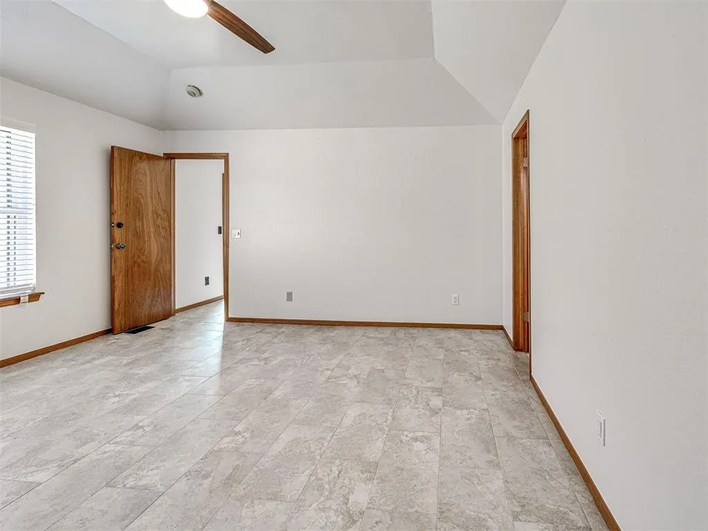 Photo 22 — 8404 Pinewood Drive, Oklahoma City, OK 73135