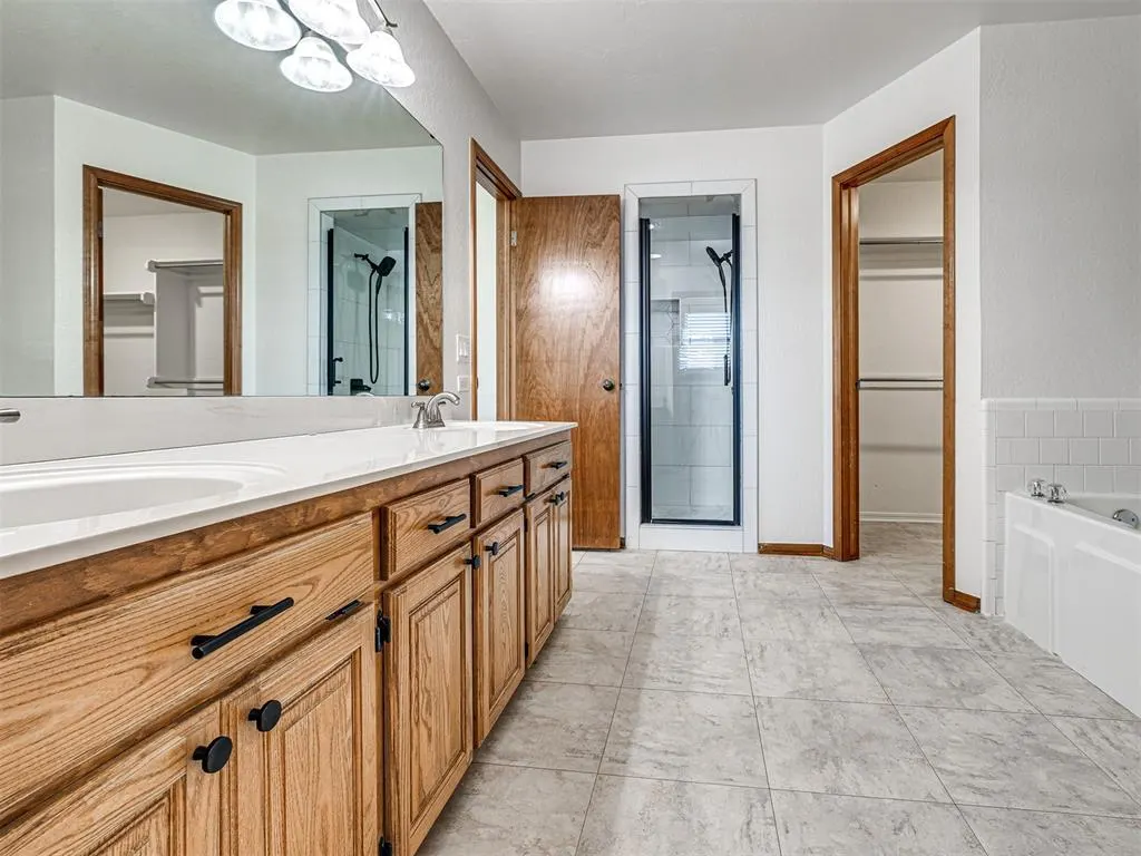 Photo 28 — 8404 Pinewood Drive, Oklahoma City, OK 73135
