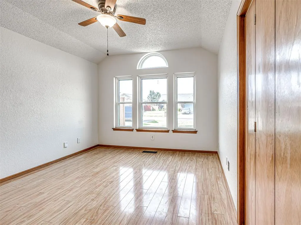 Photo 32 — 8404 Pinewood Drive, Oklahoma City, OK 73135