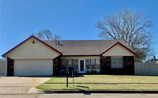 Sold home at 3405 E LOUISVILLE Street