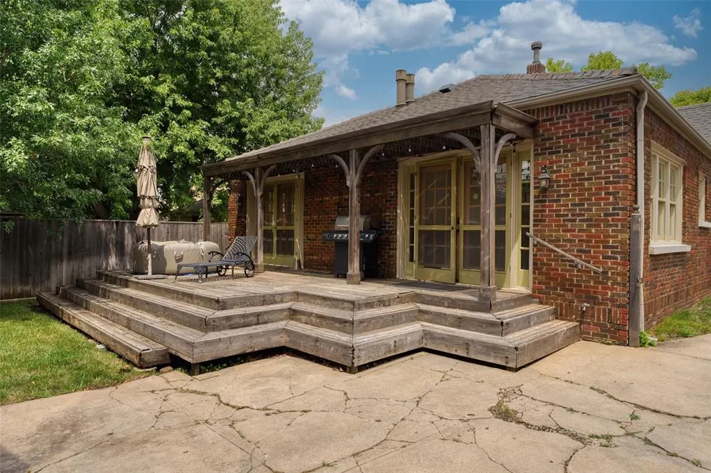 Photo 38 — 216 NW 32nd Street, Oklahoma City, OK 73118