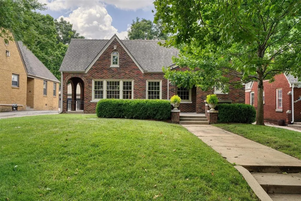 Photo 43 — 216 NW 32nd Street, Oklahoma City, OK 73118