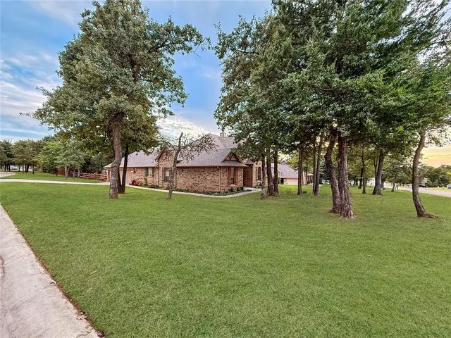 Photo 4 — 3527 Bobcat Trail, Guthrie, OK 73044