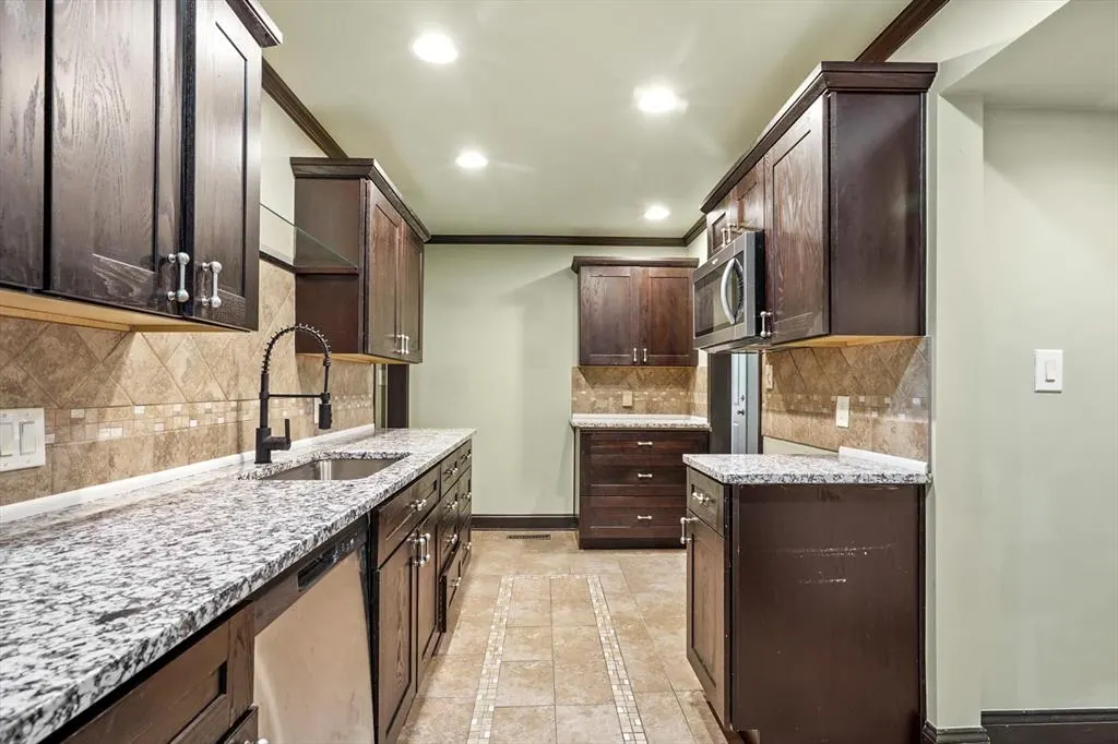 Photo 15 — 1435 S Marion Avenue, Tulsa, OK 74112