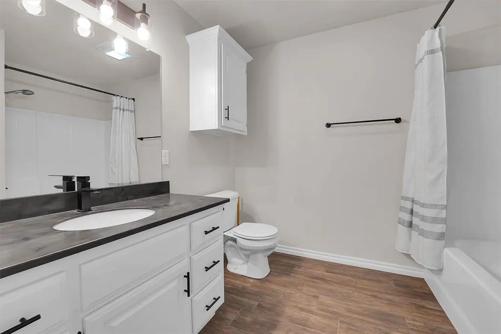Photo 21 — 106 Mulberry Lane, Elk City, OK 73644