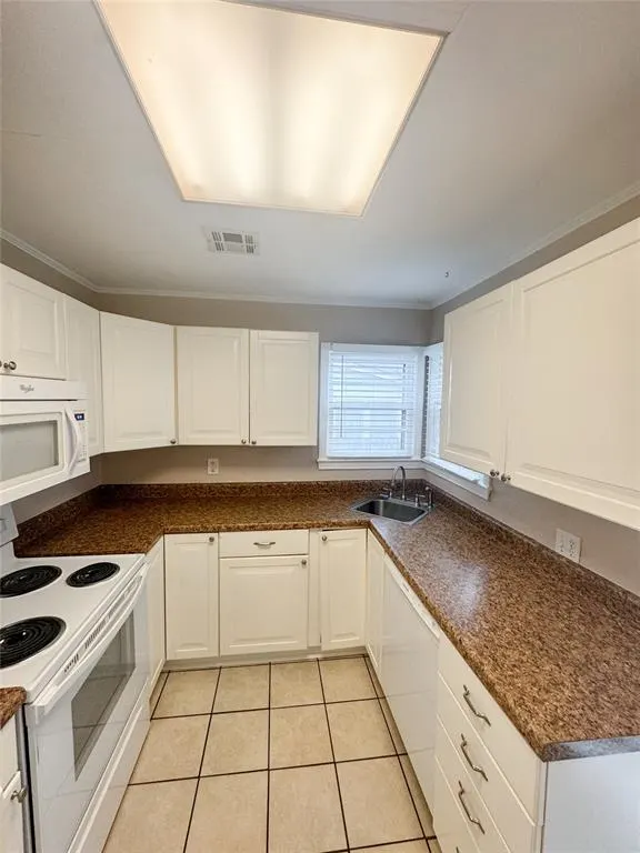 Photo 6 — 4400 N Wheeler Avenue, Bethany, OK 73008