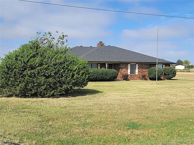 Photo 2 — 3919 Morgan Road, Piedmont, OK 73078