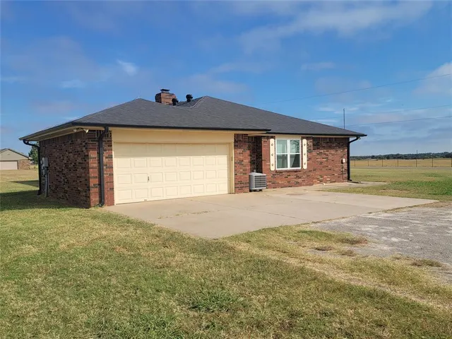 Photo 8 — 3919 Morgan Road, Piedmont, OK 73078