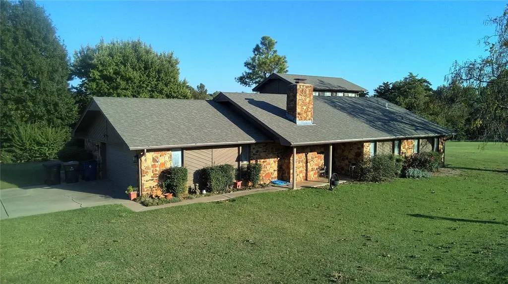 Front exterior — 1805 Todd Estate Drive, Chickasha, OK 73018