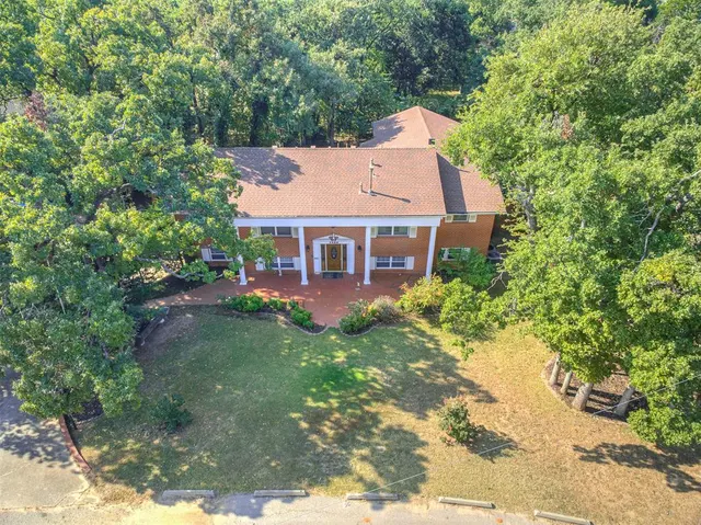 Photo 4 — 7400 W Fordson Drive, Oklahoma City, OK 73127