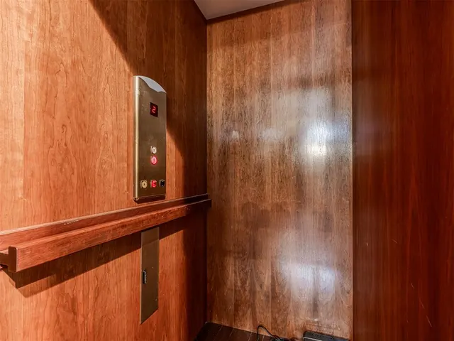 Photo 8 — 7400 W Fordson Drive, Oklahoma City, OK 73127