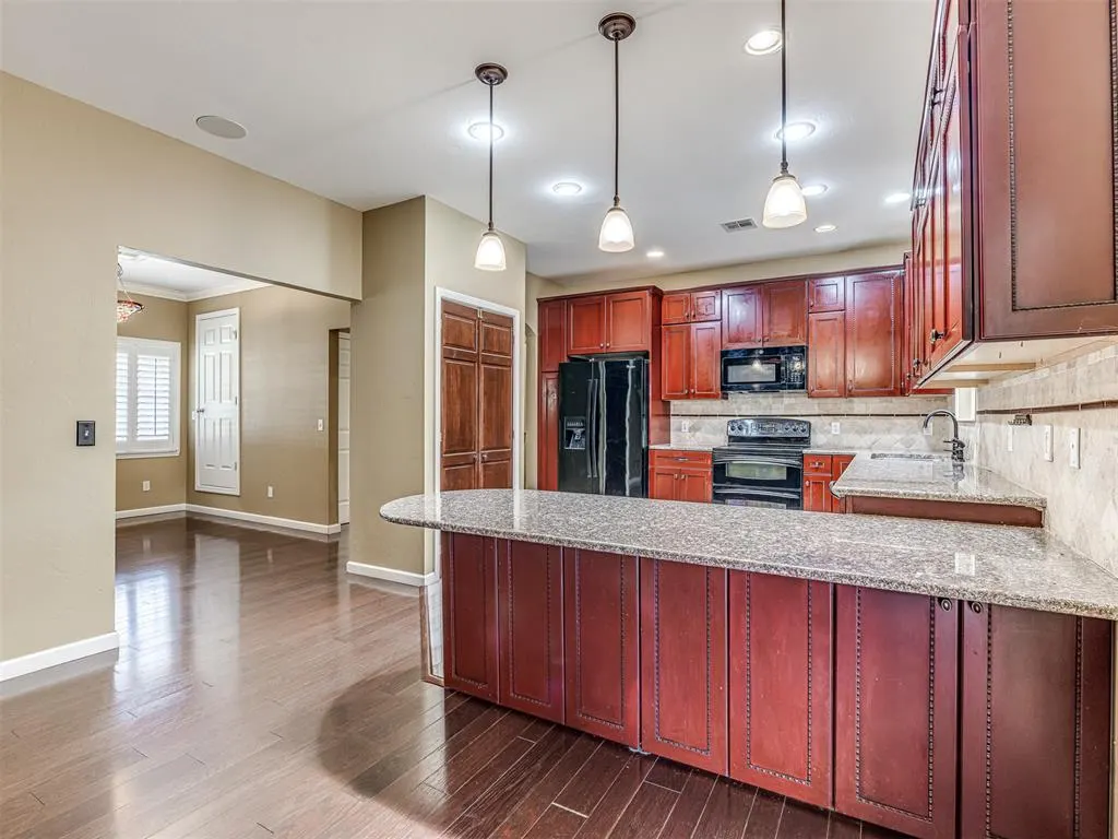 Photo 11 — 7400 W Fordson Drive, Oklahoma City, OK 73127