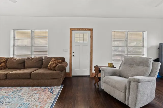 Photo 5 — 588 N Arapaho Avenue, Hydro, OK 73048