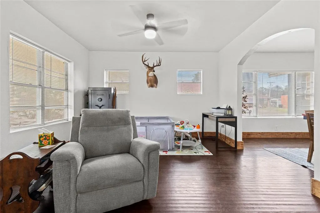 Photo 7 — 588 N Arapaho Avenue, Hydro, OK 73048