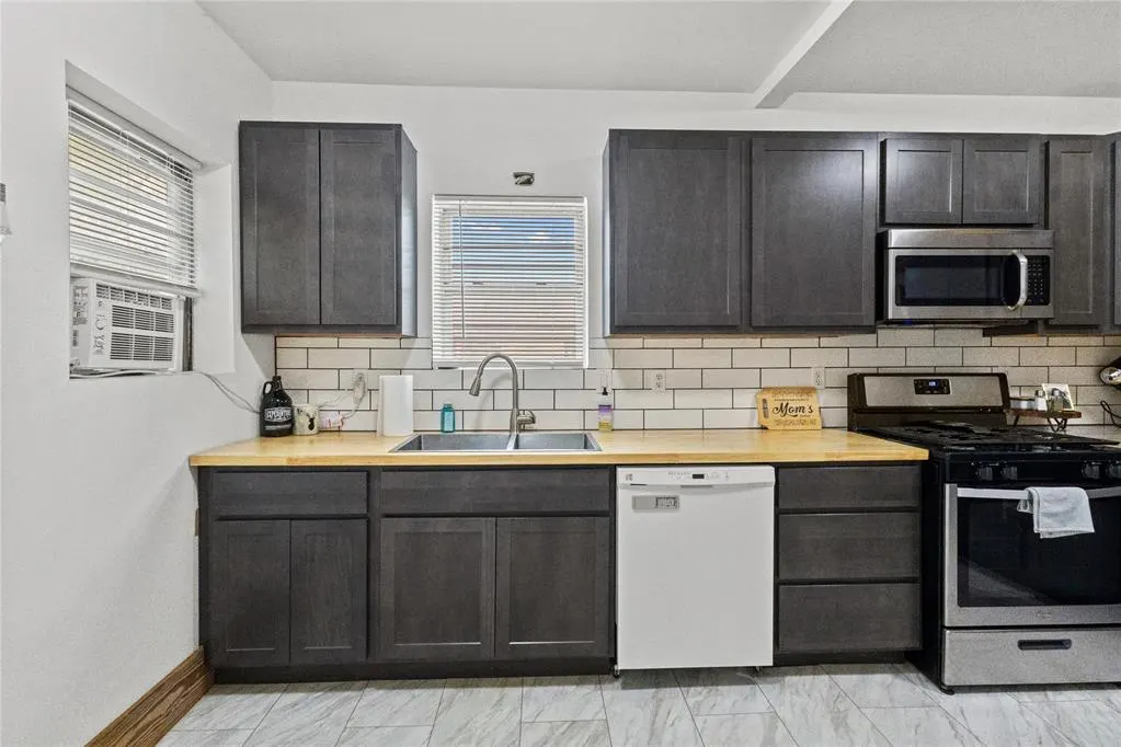 Photo 11 — 588 N Arapaho Avenue, Hydro, OK 73048